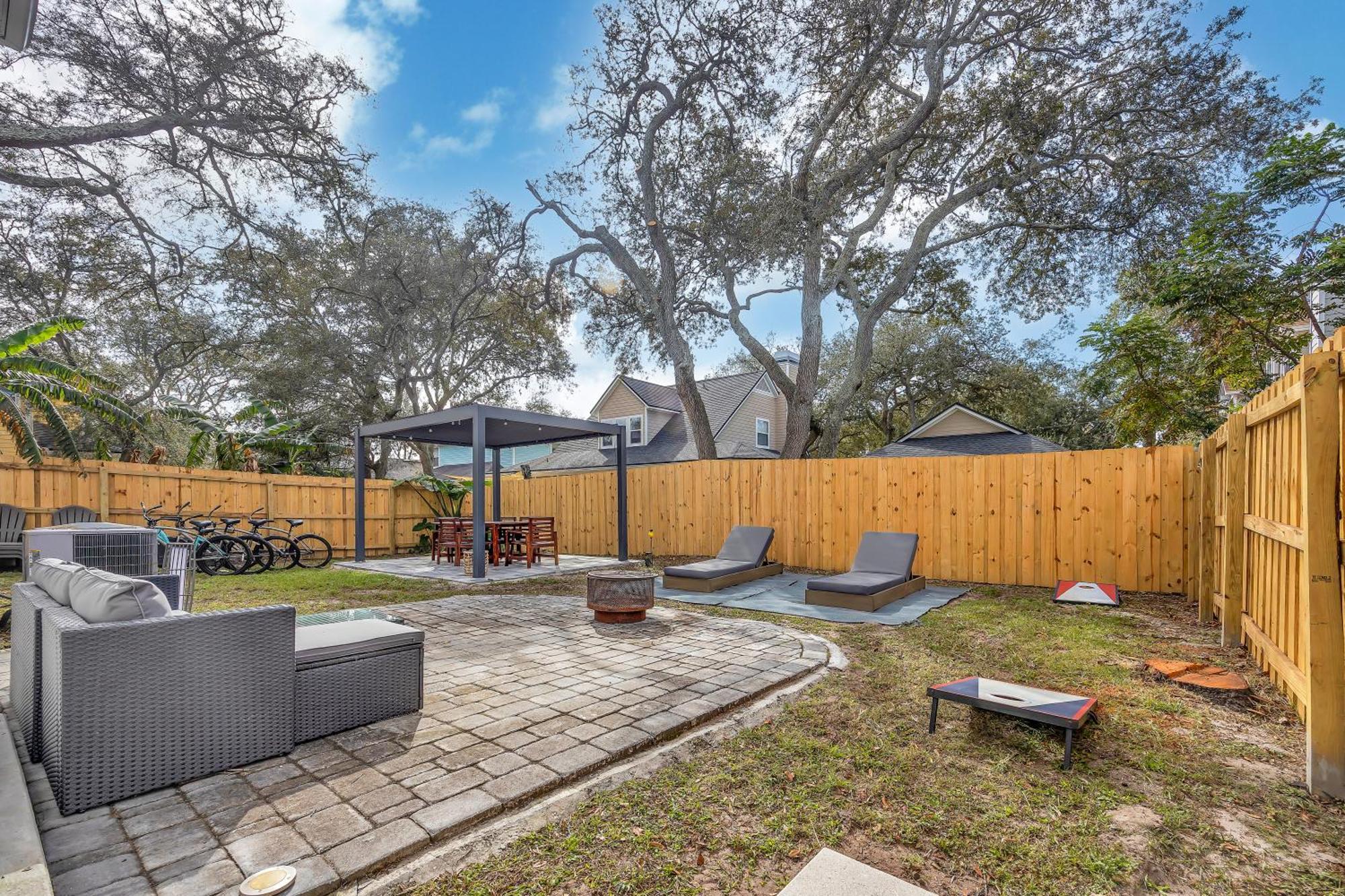 {Hidden Gem} Beach Home Blocks From Ocean +6 Bikes Jacksonville Beach Εξωτερικό φωτογραφία